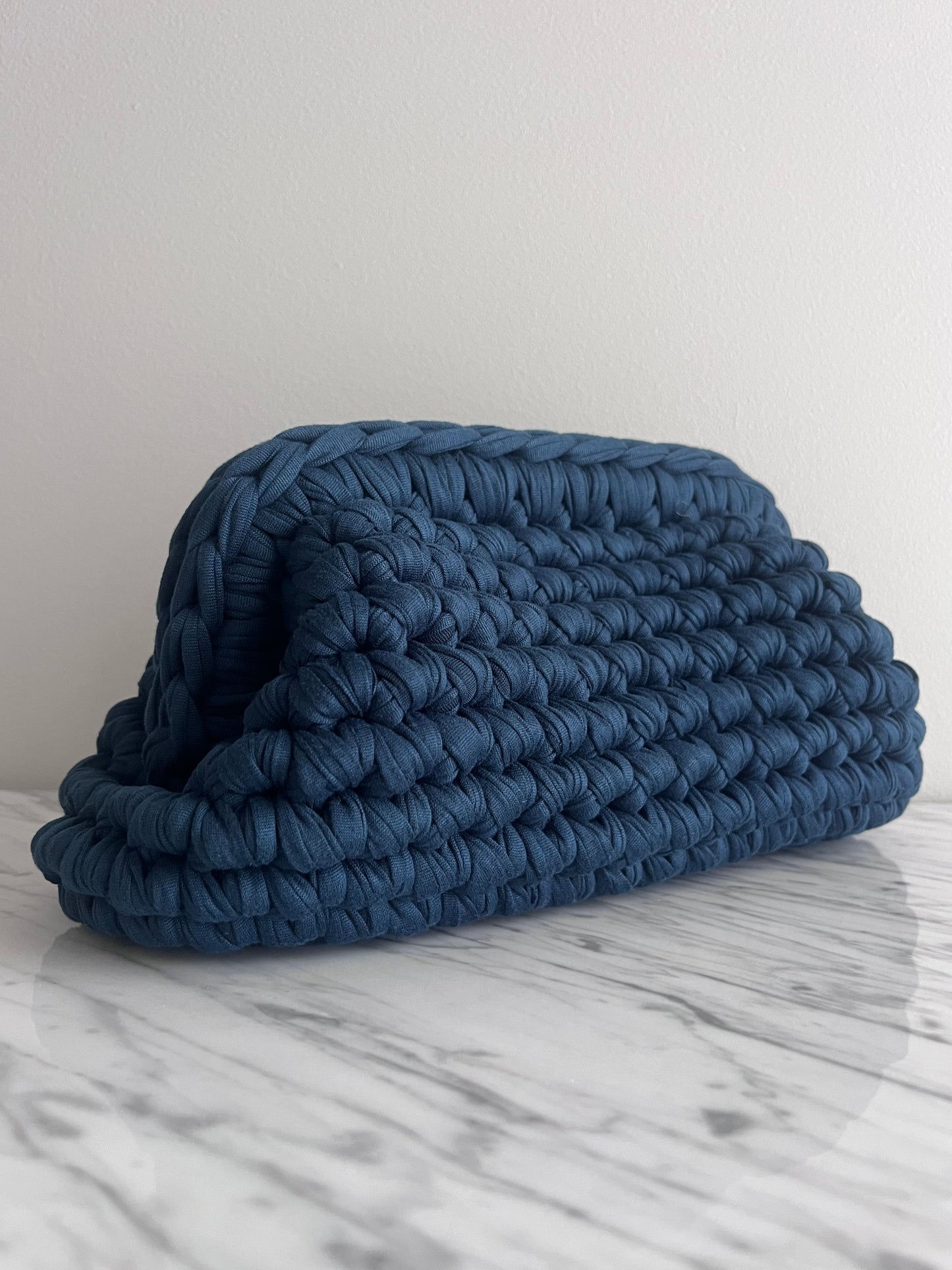 CLUTCH BAG DEEP BLUE